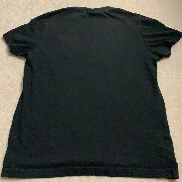 Lacoste Men’s black t-shirt.lShadow of alligator on front medium but fits small - Picture 8 of 10